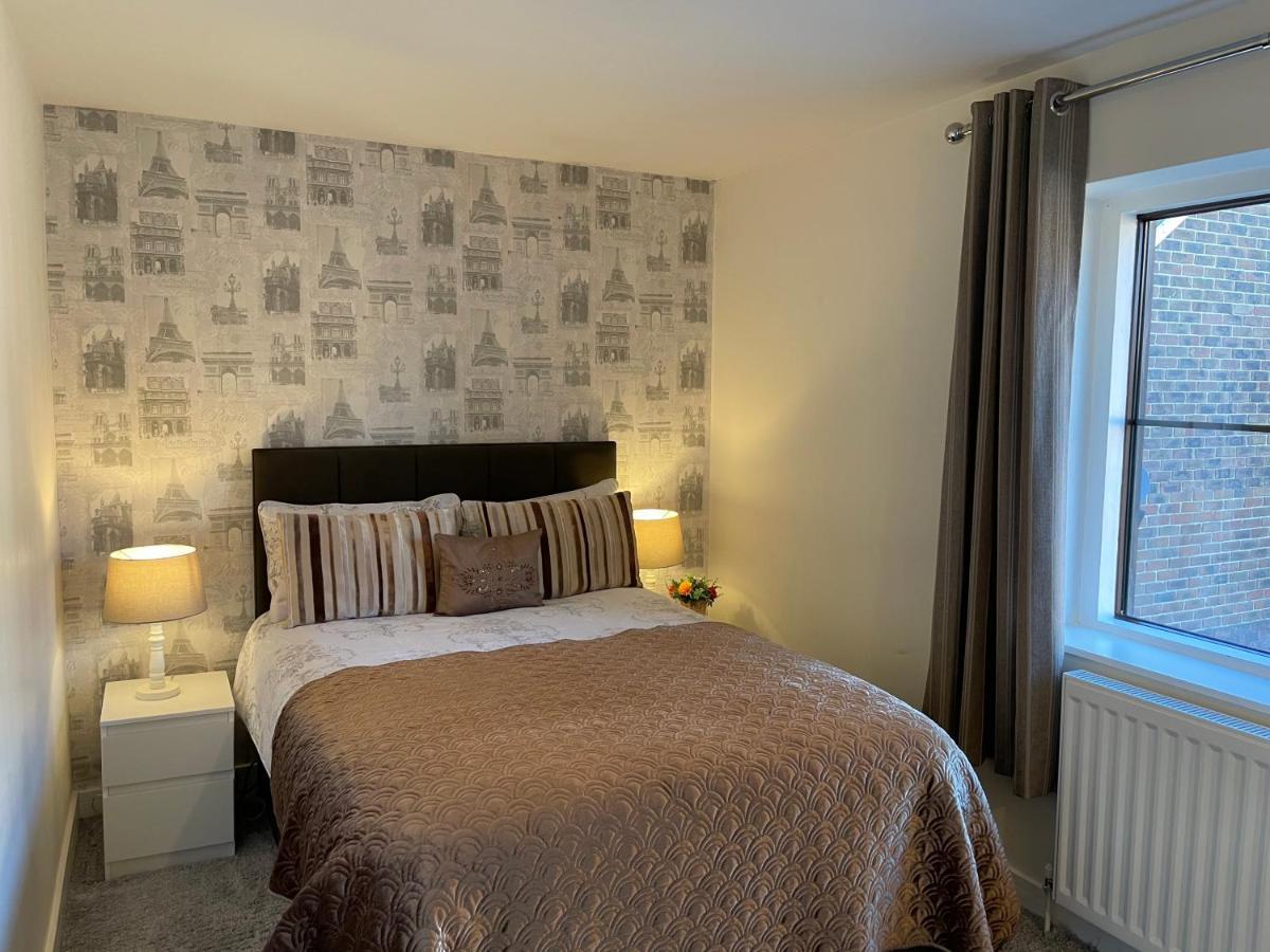 St Georges Balcony Suite With Parking Portsmouth Eksteriør billede