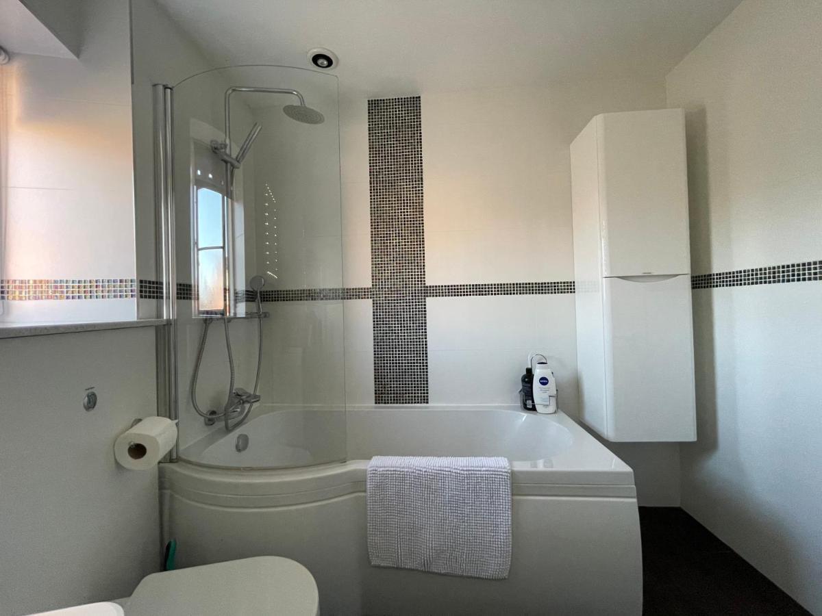 St Georges Balcony Suite With Parking Portsmouth Eksteriør billede