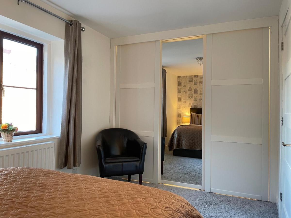 St Georges Balcony Suite With Parking Portsmouth Eksteriør billede